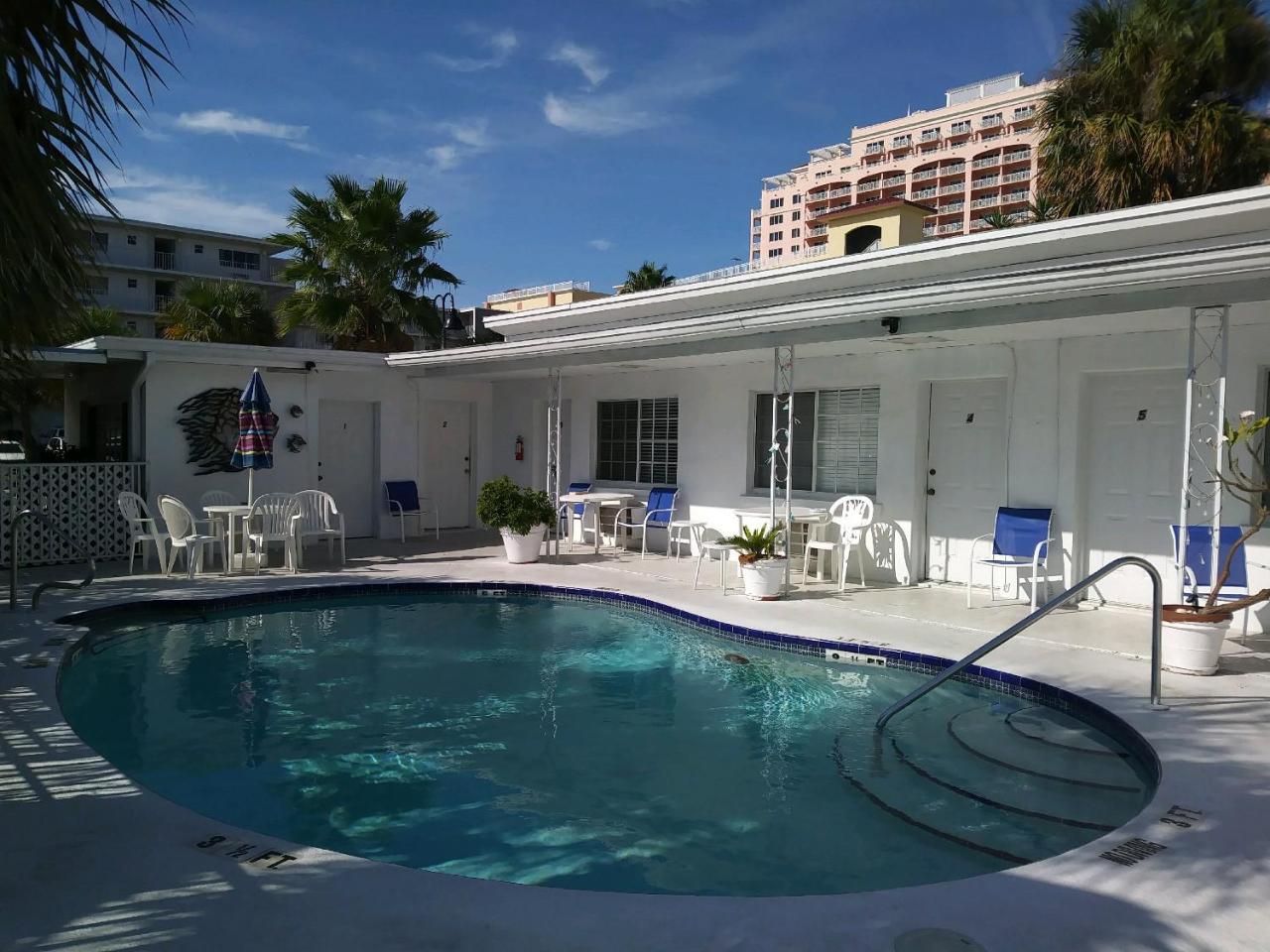 Tropical Sky Ranch Motel Clearwater Beach Exterior foto